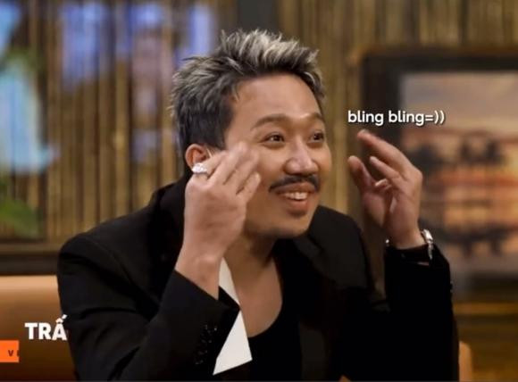 Hari Won bất ngờ khi Trấn Thành tiết lộ thời điểm có nụ hôn đầu tiên - Hình 2 Hari Won bat ngo khi Tran Thanh tiet lo thoi diem co nu hon dau tien-Hinh-2