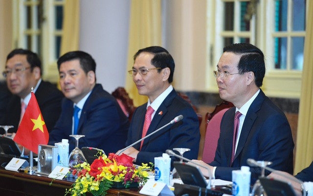 Chủ tịch nước Võ Văn Thưởng hội đàm với Tổng Thống Indonesia Joko Widodo - Hình 2 Chu tich nuoc Vo Van Thuong hoi dam voi Tong Thong Indonesia Joko Widodo-Hinh-2