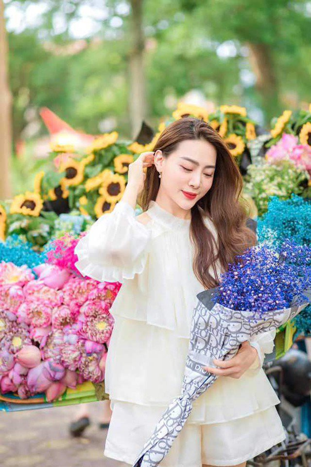 Kinh doanh dịch vụ xe hoa Hà Nội, thu nhập hàng triệu đồng mỗi ngày - Hình 6 Kinh doanh dich vu xe hoa Ha Noi, thu nhap hang trieu dong moi ngay-Hinh-6