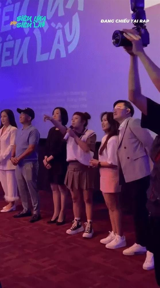 Mạc Văn Khoa bị khán giả tát vì lý do không ngờ Mac Van Khoa bi khan gia tat vi ly do khong ngo