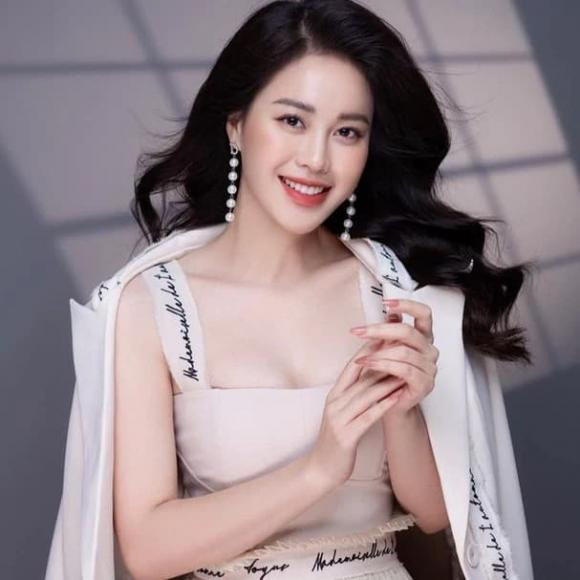MC nổi tiếng VTV bàn gắt về tiểu tam sau phốt ca sĩ H.H - Hình 2 MC noi tieng VTV ban gat ve tieu tam sau phot ca si H.H-Hinh-2