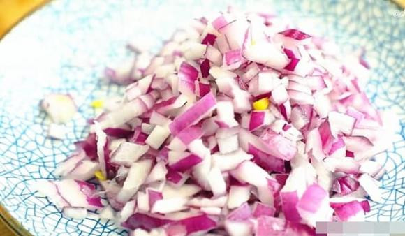 Hành tây và đường phèn ngâm nước, cực tốt cho sức khoẻ - Hình 7 Hanh tay va duong phen ngam nuoc, cuc tot cho suc khoe-Hinh-7