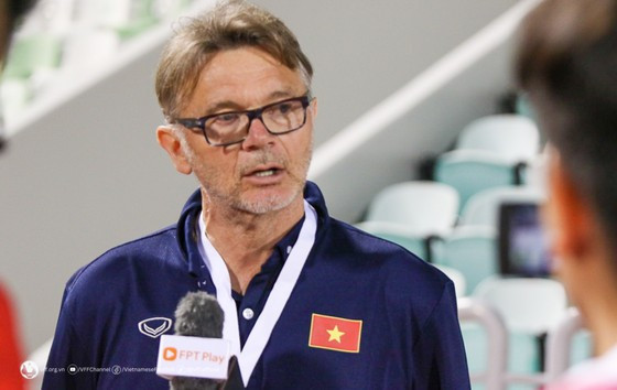 HLV Troussier: “U23 Việt Nam đang từng bước cải thiện“ HLV Troussier: “U23 Viet Nam dang tung buoc cai thien“