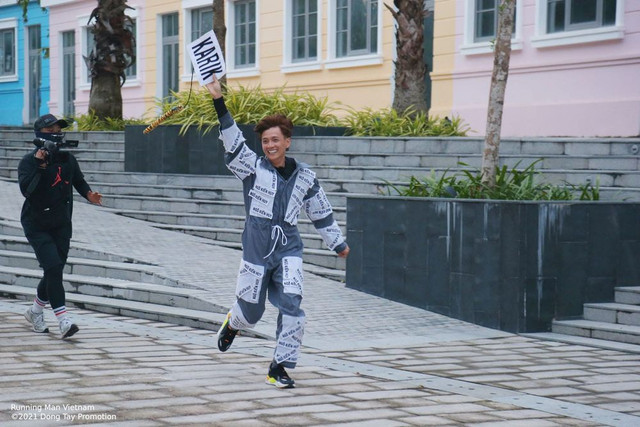Ngô Kiến Huy trở thành quán quân Running Man mùa hai Ngo Kien Huy tro thanh quan quan Running Man mua hai