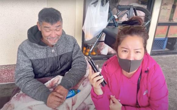 Thúy Nga bất ngờ được Chế Linh gọi điện nhắc vụ "có con rơi" Thuy Nga bat ngo duoc Che Linh goi dien nhac vu
