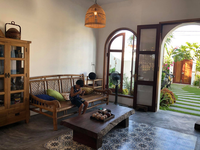 Đắm mình trong ngôi nhà mang phong cách Địa Trung Hải ở Hội An - Hình 17 Dam minh trong ngoi nha mang phong cach Dia Trung Hai o Hoi An-Hinh-17