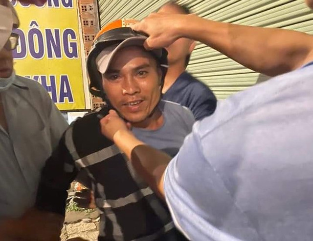 Bắt được hung thủ sát hại 3 người trong một gia đình Bat duoc hung thu sat hai 3 nguoi trong mot gia dinh