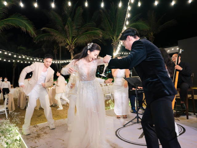 Từ Ngô Thanh Vân tới Anna Trương...: Showbiz Việt "được mùa" cưới hỏi - Hình 9 Tu Ngo Thanh Van toi Anna Truong...: Showbiz Viet
