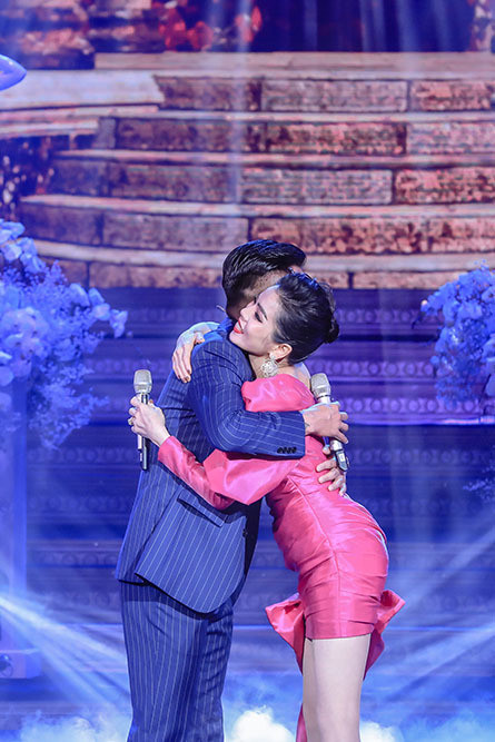 Tuấn Hưng ăn uống cùng chồng cũ Lệ Quyên, tâm sự gây chú ý - Hình 5 Tuan Hung an uong cung chong cu Le Quyen, tam su gay chu y-Hinh-5