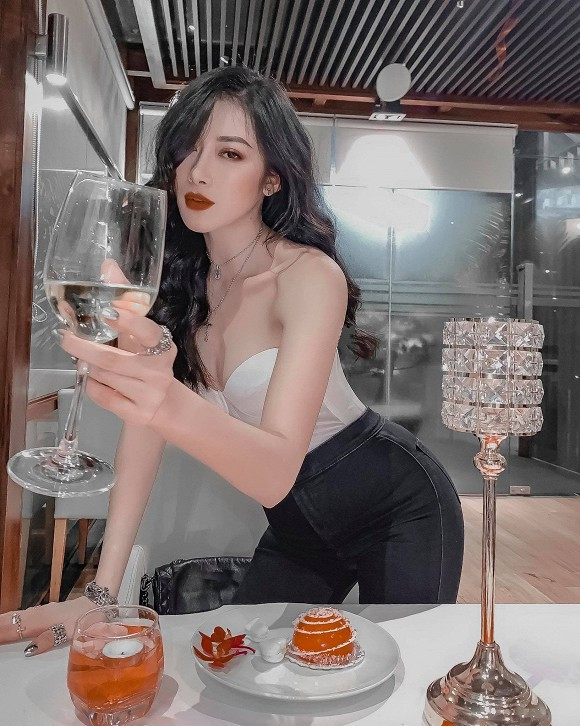 Gu chọn người yêu "mặn mòi" của "bạn trai tin đồn" Lệ Quyên - Hình 11 Gu chon nguoi yeu