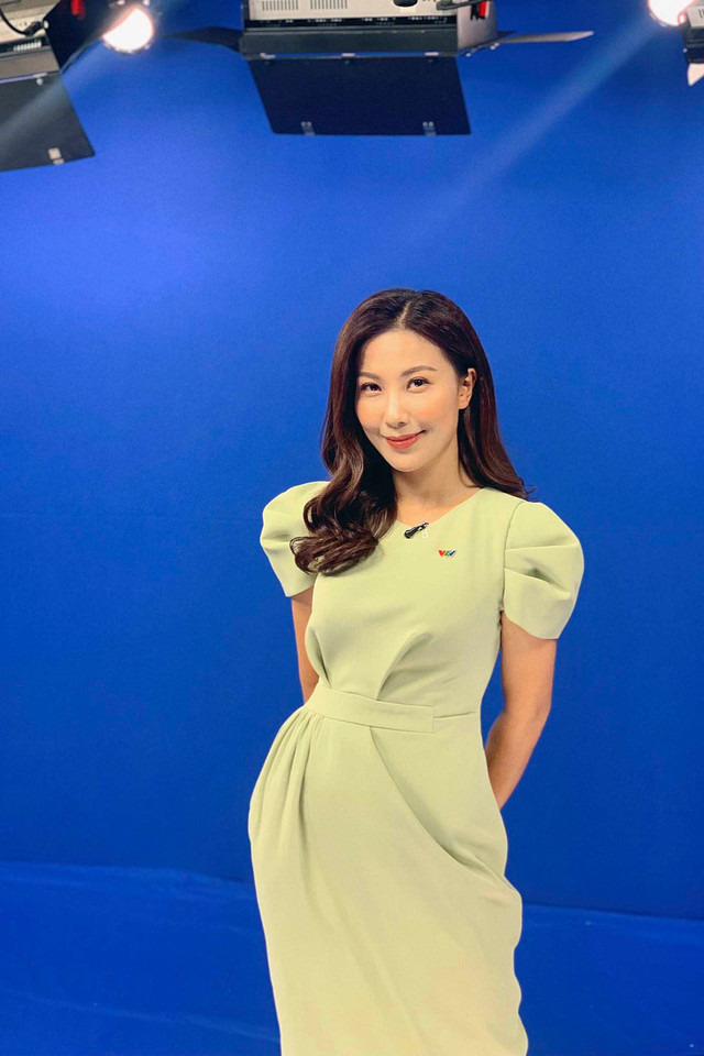 BTV Quỳnh Hoa "thời tiết" bất ngờ dẫn thời sự Chào buổi sáng VTV BTV Quynh Hoa
