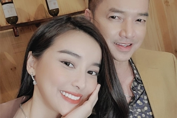 Quang Minh bị hiểu lầm cặp Cao Thái Hà sau ly hôn Hồng Đào - Hình 3 Quang Minh bi hieu lam cap Cao Thai Ha sau ly hon Hong Dao-Hinh-3