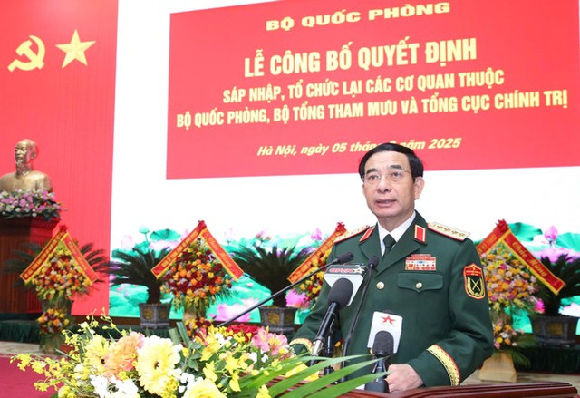 Bộ Quốc phòng công bố quyết định sáp nhập, tổ chức lại một số cơ quan Bo Quoc phong cong bo quyet dinh sap nhap, to chuc lai mot so co quan