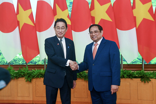 Thủ tướng lên đường đến Nhật Bản dự Hội nghị Thượng đỉnh G7 mở rộng Thu tuong len duong den Nhat Ban du Hoi nghi Thuong dinh G7 mo rong