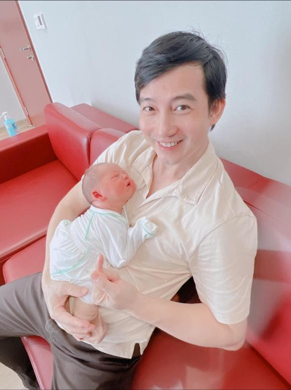 Diễn viên Diễm Hương sinh con thứ hai, dàn sao Việt chúc mừng Dien vien Diem Huong sinh con thu hai, dan sao Viet chuc mung