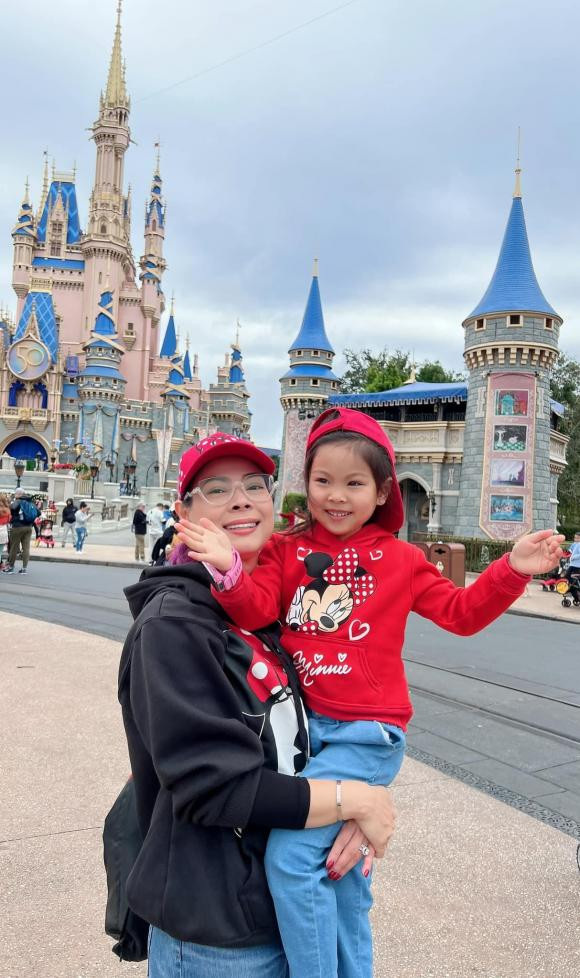 Món quà bất ngờ Thanh Thảo khoe ngày Valentine - Hình 8 Mon qua bat ngo Thanh Thao khoe ngay Valentine-Hinh-8