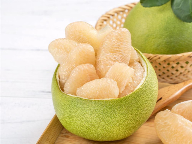 Bưởi tốt sức khỏe nhưng 1 tiếng sau khi ăn không đụng thứ này - Hình 3 Buoi tot suc khoe nhung 1 tieng sau khi an khong dung thu nay-Hinh-3