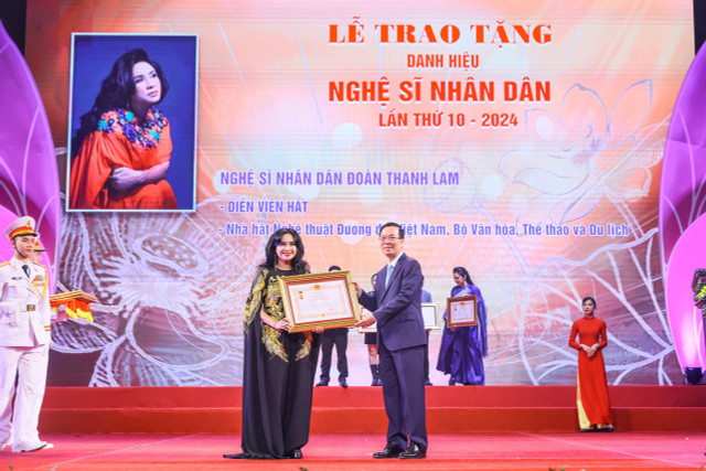 Thanh Tú, Thanh Lam tự hào khi được phong tặng danh hiệu NSND - Hình 2 Thanh Tu, Thanh Lam tu hao khi duoc phong tang danh hieu NSND-Hinh-2