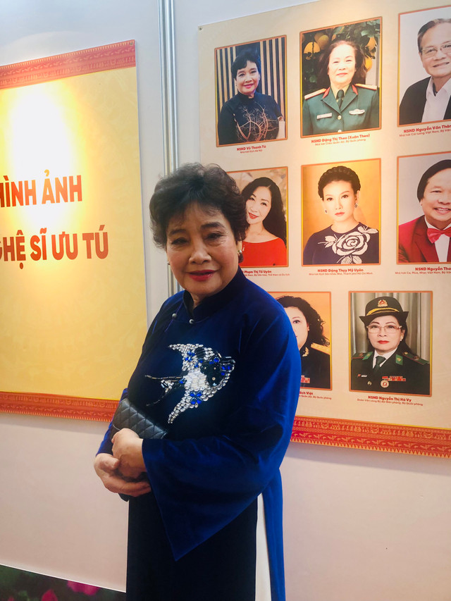 Thanh Tú, Thanh Lam tự hào khi được phong tặng danh hiệu NSND Thanh Tu, Thanh Lam tu hao khi duoc phong tang danh hieu NSND