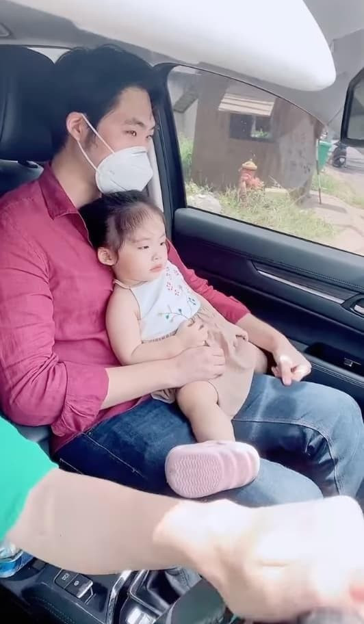 Chi tiết hé lộ quan hệ của Pha Lê và chồng cũ thân thiết - Hình 4 Chi tiet he lo quan he cua Pha Le va chong cu than thiet-Hinh-4