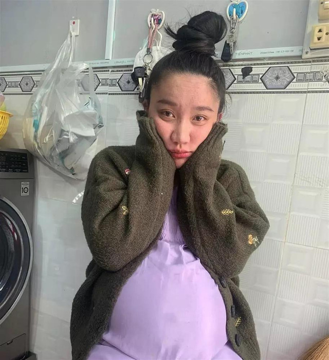 Vợ Lê Dương Bảo Lâm phải lấy dây đỡ bầu sát ngày sinh - Hình 6 Vo Le Duong Bao Lam phai lay day do bau sat ngay sinh-Hinh-6
