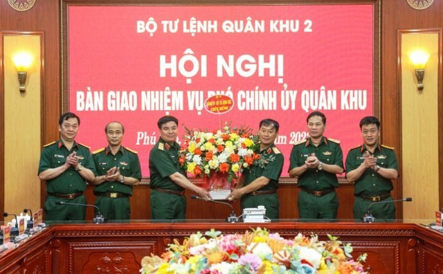 Thiếu tướng Trần Ngọc Tuấn được bổ nhiệm Chính ủy Bộ Tư lệnh Thủ đô Thieu tuong Tran Ngoc Tuan duoc bo nhiem Chinh uy Bo Tu lenh Thu do