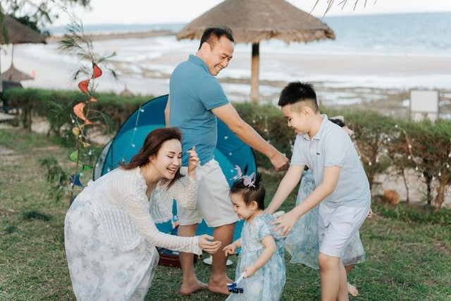 Vy Oanh tái xuất sau thời gian vắng bóng trên mạng xã hội - Hình 2 Vy Oanh tai xuat sau thoi gian vang bong tren mang xa hoi-Hinh-2
