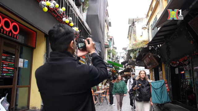 Hà Nội xưa và nay, qua lưu giữ của nhiếp ảnh gia Ha Noi xua va nay, qua luu giu cua nhiep anh gia