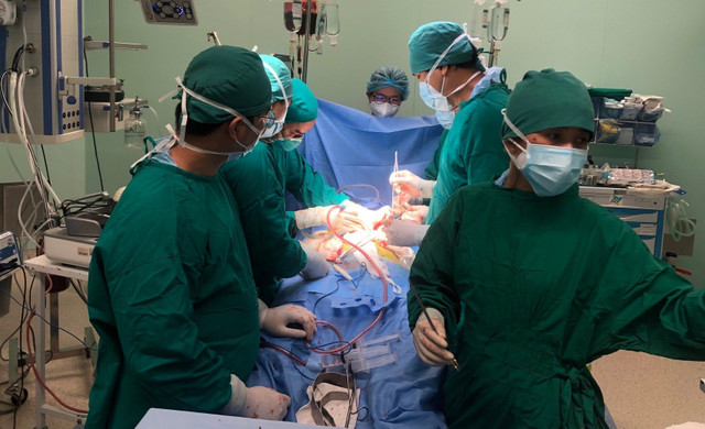 Nhiều trẻ nhập viện ngày Tết do tai nạn nghiêm trọng Nhieu tre nhap vien ngay Tet do tai nan nghiem trong