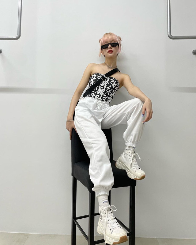 “Bắt trend” giới trẻ Hàn Quốc để mặc thật chất cho mùa hè tới - Hình 9 “Bat trend” gioi tre Han Quoc de mac that chat cho mua he toi-Hinh-9
