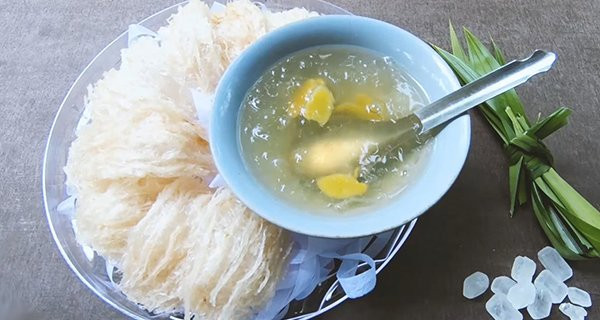 F0 đổ xô ăn yến để khỏi bệnh: Nhớ 1 thời điểm vàng cực tốt F0 do xo an yen de khoi benh: Nho 1 thoi diem vang cuc tot