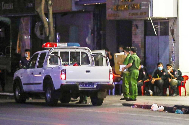 Khám xét 2 căn nhà của bà Nguyễn Phương Hằng, công an thu giữ nhiều tài liệu Kham xet 2 can nha cua ba Nguyen Phuong Hang, cong an thu giu nhieu tai lieu