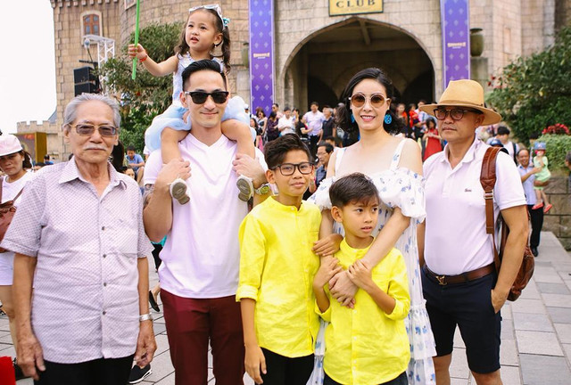 Tro cốt NSƯT Quốc Trụ về nhà, Hà Kiều Anh thông tin tang lễ - Hình 5 Tro cot NSUT Quoc Tru ve nha, Ha Kieu Anh thong tin tang le-Hinh-5