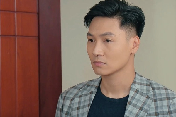 Hồng Đăng đối đầu Mạnh Trường, cùng Hồng Diễm tranh giải VTV Awards - Hình 4 Hong Dang doi dau Manh Truong, cung Hong Diem tranh giai VTV Awards-Hinh-4