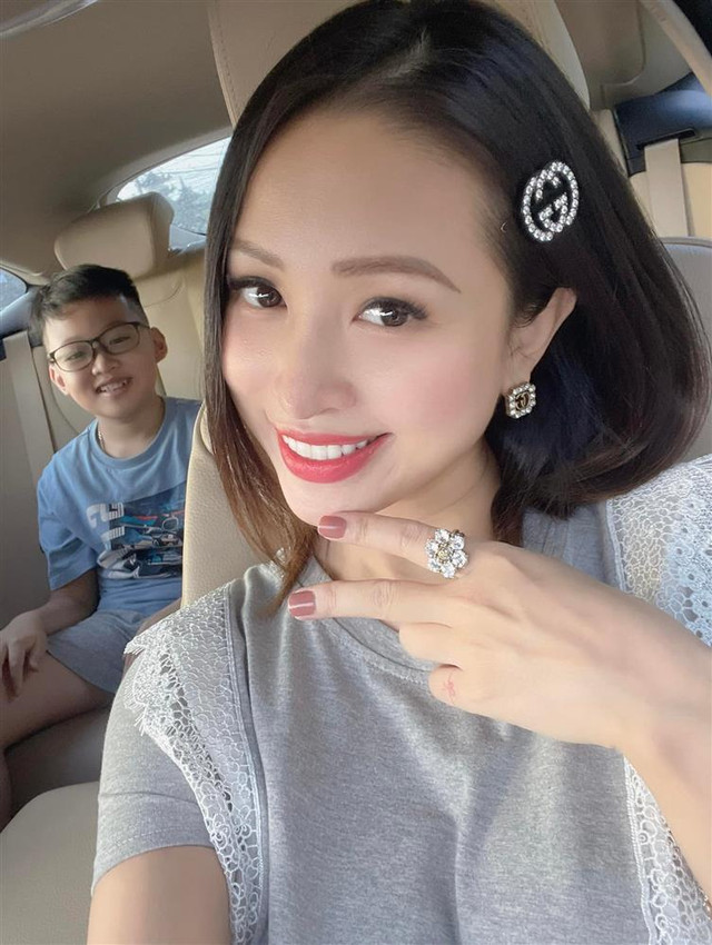 Mỹ nhân làng hài Puka lộ mặt mộc kém ấn tượng - Hình 11 My nhan lang hai Puka lo mat moc kem an tuong-Hinh-11