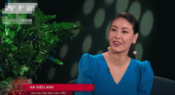 Hà Kiều Anh bị "khui" chuyện tiết lộ Hồng Nhung từng yêu cậu ruột - Hình 2 Ha Kieu Anh bi
