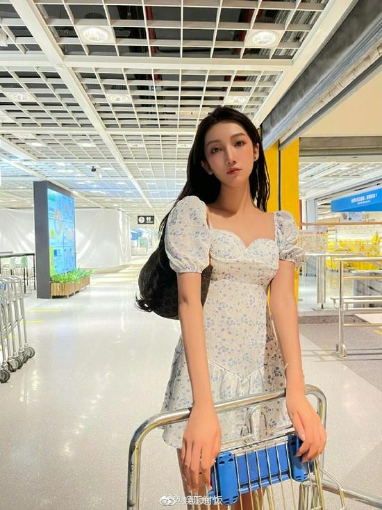 Đô Mỹ Trúc tiếp tục tố tội Ngô Diệc Phàm chuốc rượu, lừa tình - Hình 2 Do My Truc tiep tuc to toi Ngo Diec Pham chuoc ruou, lua tinh-Hinh-2