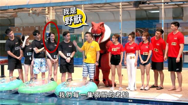Chân dài bán dâm 6.000 USD bất ngờ tái xuất showbiz xứ Đài Chan dai ban dam 6.000 USD bat ngo tai xuat showbiz xu Dai