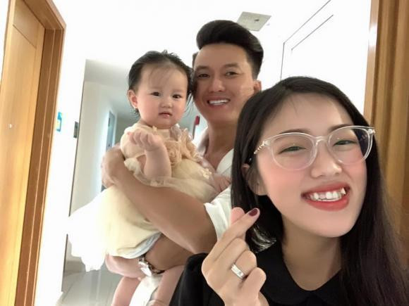 Vợ Quách Ngọc Tuyên hé lộ lý do đến giờ mới thi tốt nghiệp - Hình 3 Vo Quach Ngoc Tuyen he lo ly do den gio moi thi tot nghiep-Hinh-3