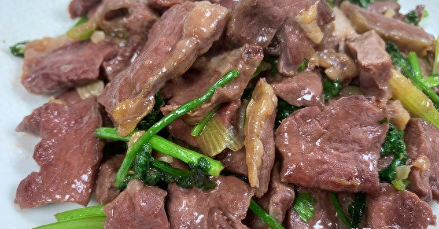 Bộ phận mạnh nhất của con heo, giúp dưỡng tâm, an thần Bo phan manh nhat cua con heo, giup duong tam, an than