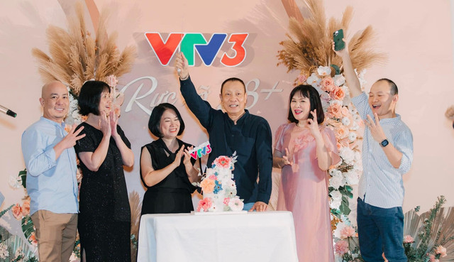 Nhà báo Tạ Bích Loan nghỉ hưu, ai sẽ kế nhiệm "cầm trịch" VTV3? - Hình 3 Nha bao Ta Bich Loan nghi huu, ai se ke nhiem