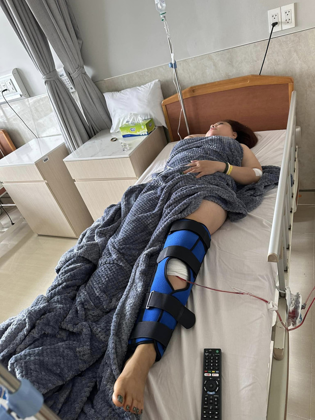 Diễn viên Lê Giang phải nhập viện mổ chân Dien vien Le Giang phai nhap vien mo chan