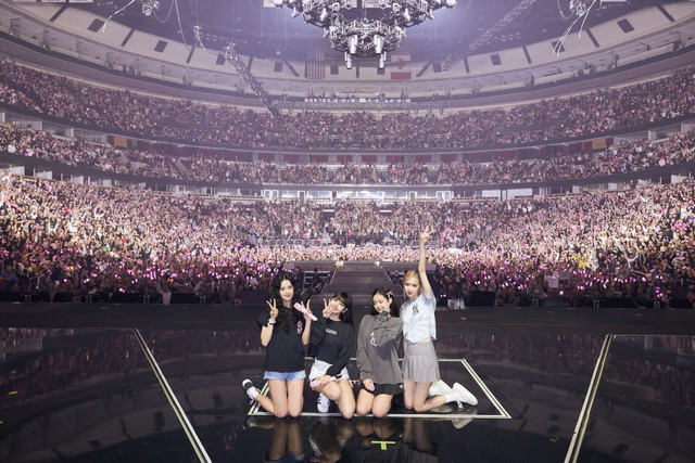Nhiều show Kpop thua lỗ và tranh cãi trước ngày BlackPink tới Hà Nội - Hình 2 Nhieu show Kpop thua lo va tranh cai truoc ngay BlackPink toi Ha Noi-Hinh-2