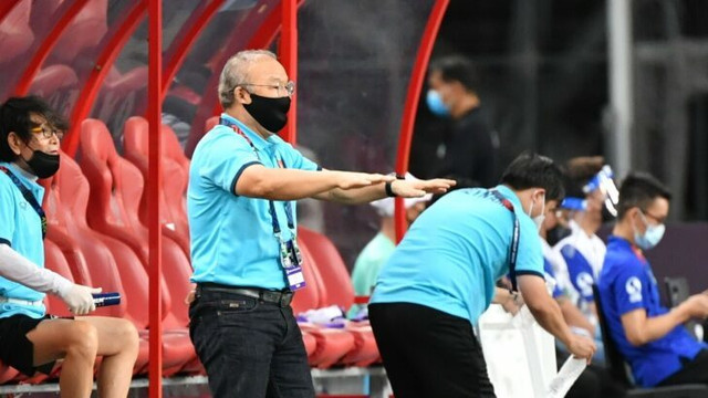 Truyền thông quốc tế: Việt Nam đi về đâu sau khi mất ngôi AFF Cup? - Hình 4 Truyen thong quoc te: Viet Nam di ve dau sau khi mat ngoi AFF Cup?-Hinh-4