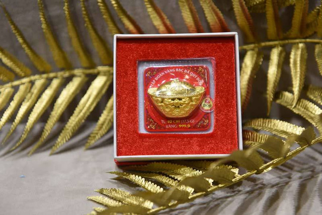 Giá vàng hôm nay 3/12: Thế giới giảm xuống, trong nước vẫn cao Gia vang hom nay 3/12: The gioi giam xuong, trong nuoc van cao