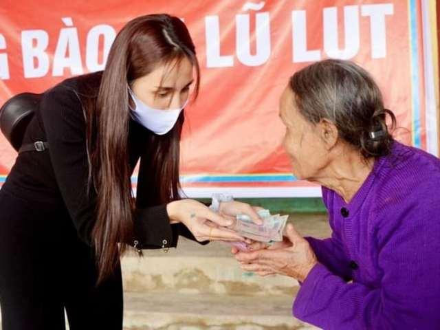 Xuất hiện đơn tố giác Thủy Tiên không minh bạch 178 tỷ từ thiện - Hình 5 Xuat hien don to giac Thuy Tien khong minh bach 178 ty tu thien-Hinh-5
