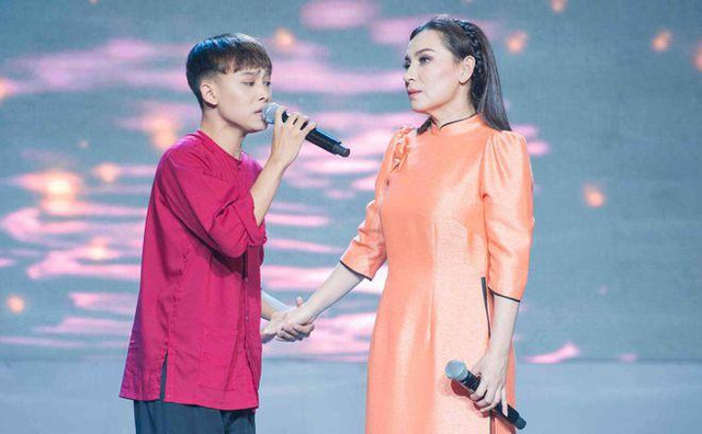 Lưu Chấn Long kể Phi Nhung hát cho chùa "đòi 40 triệu tiền xăng" Luu Chan Long ke Phi Nhung hat cho chua