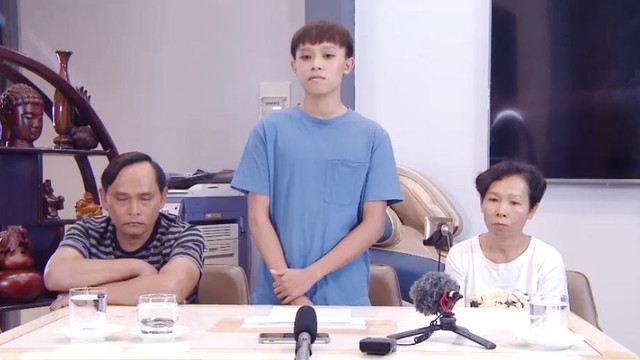 Nhâm Hoàng Khang xin lỗi Phi Nhung, đọc chỉ thấy một trời "đá đểu" - Hình 2 Nham Hoang Khang xin loi Phi Nhung, doc chi thay mot troi