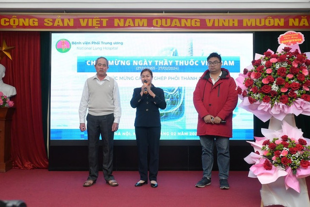 Cô gái hồi sinh sau ghép phổi, đến tri ân những người thầy thuốc - Hình 2 Co gai hoi sinh sau ghep phoi, den tri an nhung nguoi thay thuoc-Hinh-2