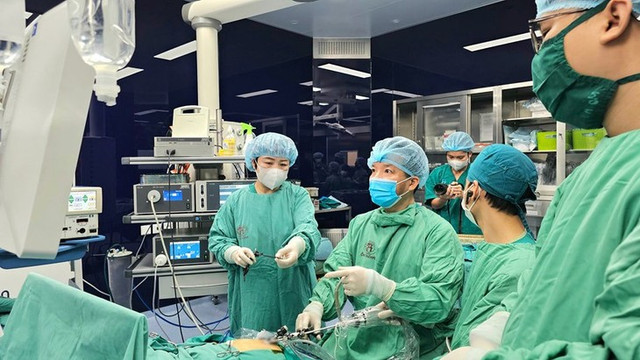 Chân dung bác sĩ nâng tầm Việt Nam trên bản đồ y khoa thế giới Chan dung bac si nang tam Viet Nam tren ban do y khoa the gioi
